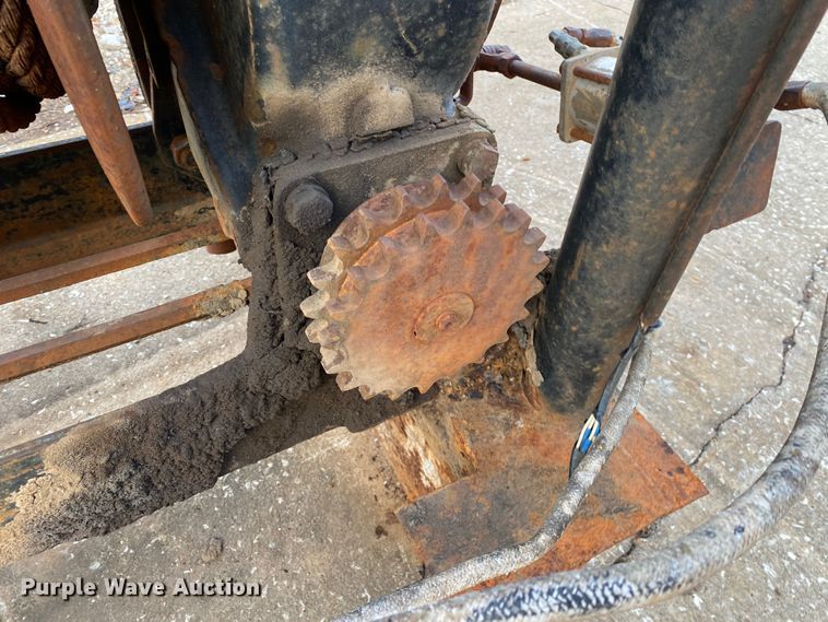 image for item IG9878 Braden  winch