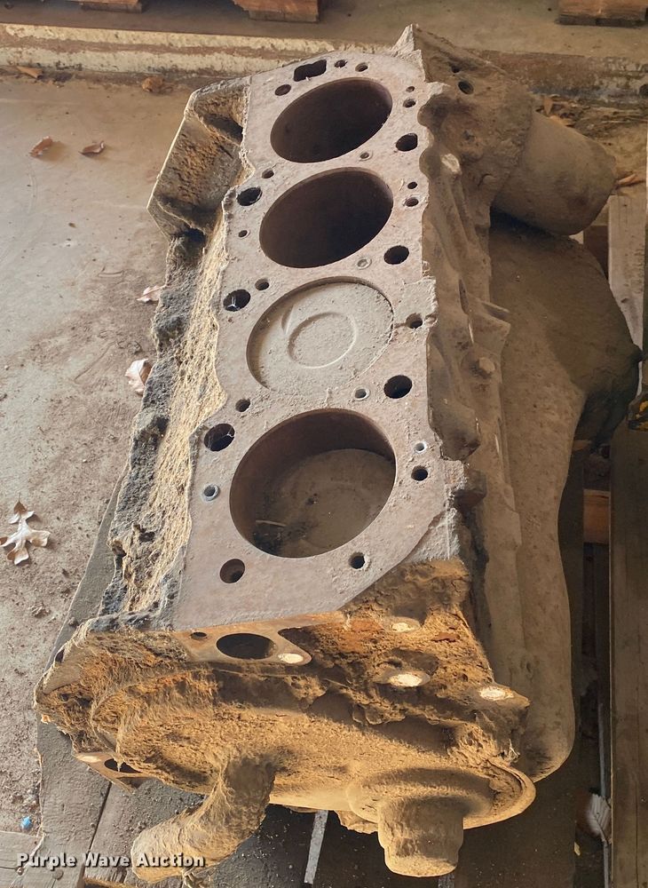 image for item IG9880 Detroit Diesel  engine