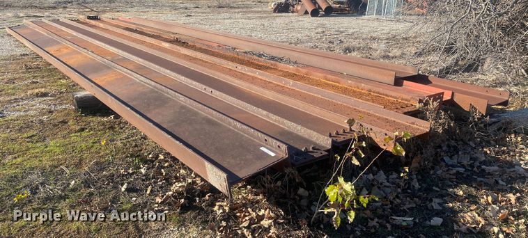 image for item IG9883 Steel I-beams