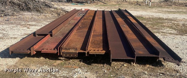 image for item IG9883 Steel I-beams