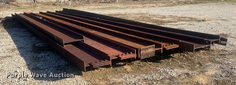 image for item IG9883 Steel I-beams