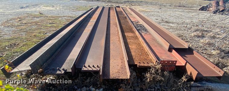 image for item IG9883 Steel I-beams