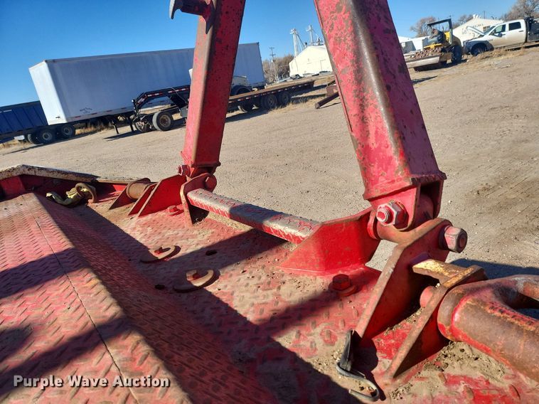 image for item IU9896 1976 Peterbilt 359  tow truck