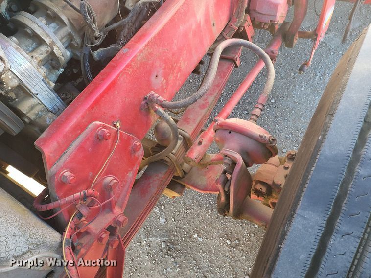 image for item IU9896 1976 Peterbilt 359  tow truck