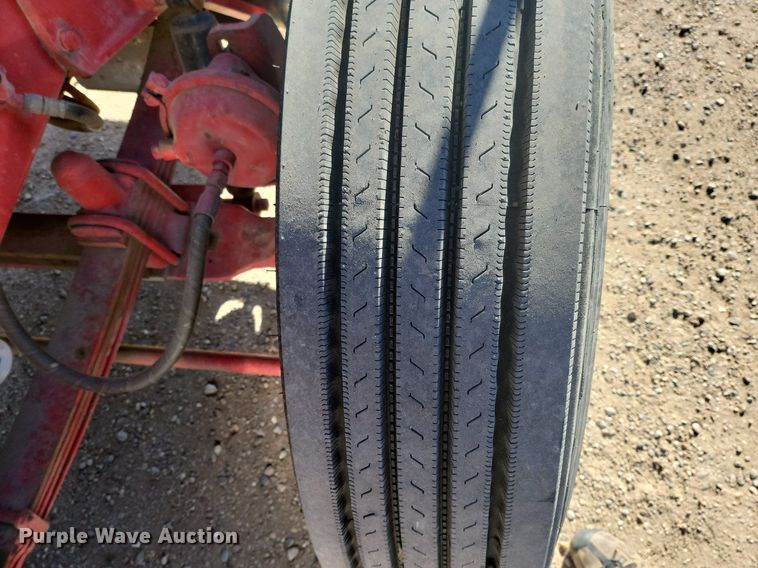 image for item IU9896 1976 Peterbilt 359  tow truck