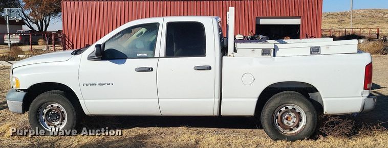 image for item IU9906 2004 Dodge Ram 1500  Quad Cab pickup truck