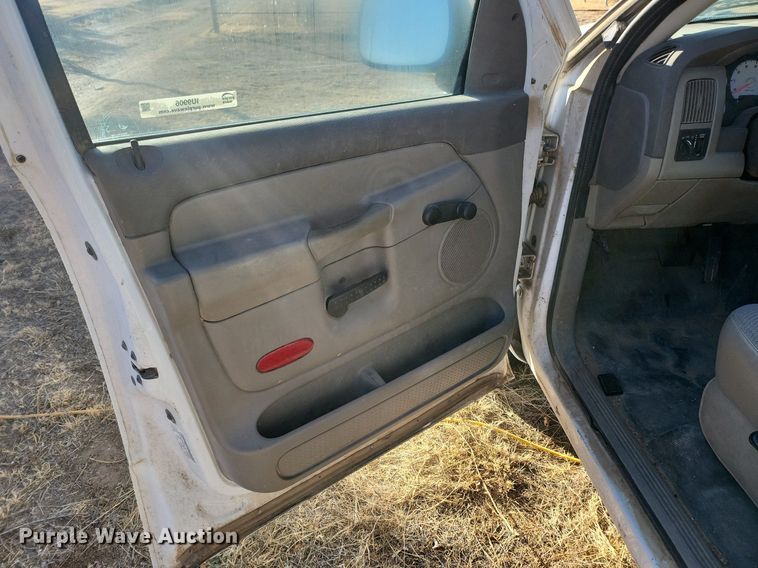 image for item IU9906 2004 Dodge Ram 1500  Quad Cab pickup truck