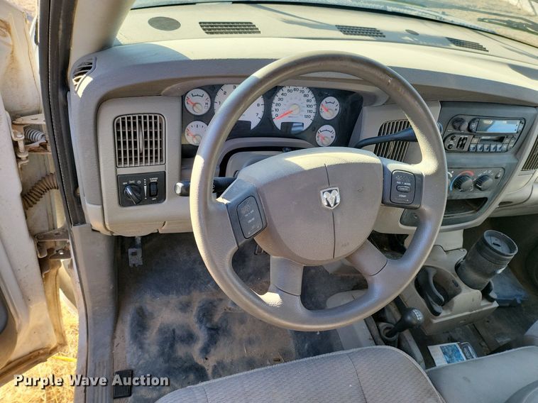 image for item IU9906 2004 Dodge Ram 1500  Quad Cab pickup truck