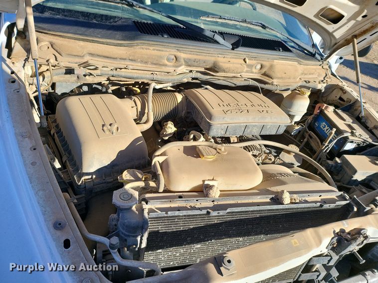 image for item IU9906 2004 Dodge Ram 1500  Quad Cab pickup truck