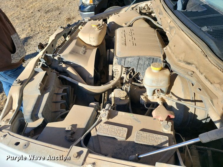 image for item IU9906 2004 Dodge Ram 1500  Quad Cab pickup truck