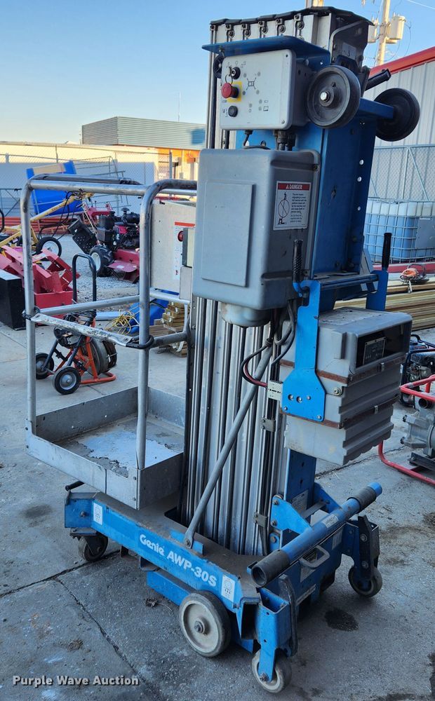 image for item JB9675 2005 Genie AWP-30S  vertical lift