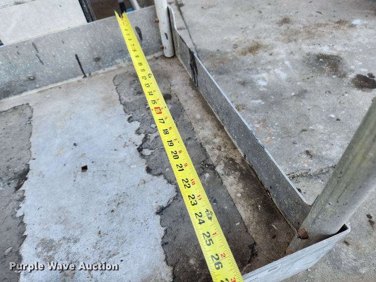 image for item JB9675 2005 Genie AWP-30S  vertical lift