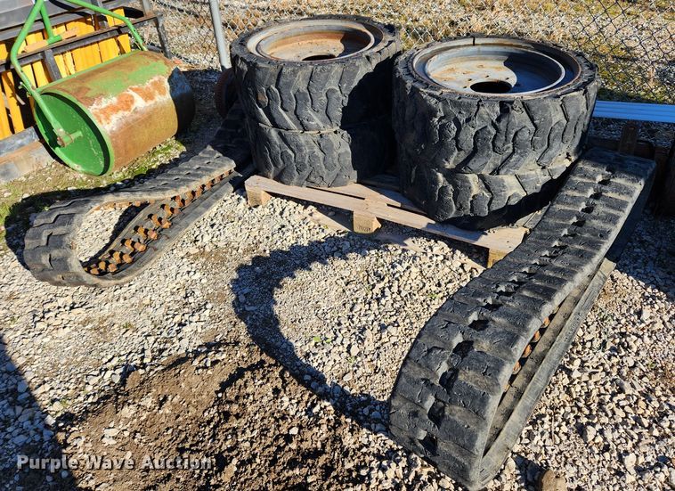 image for item JB9682 Tires and tracks