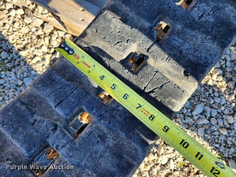 image for item JB9682 Tires and tracks