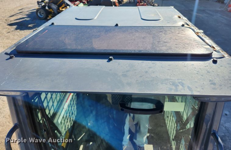 image for item JB9685 Takeuchi TL8R2  skid steer cab