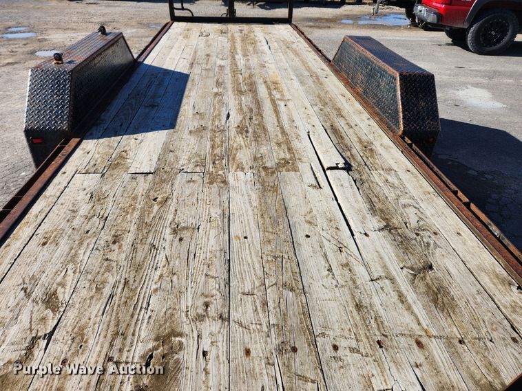 image for item JB9686 2003 Cornelius UT-20H  equipment trailer