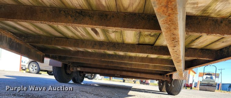 image for item JB9686 2003 Cornelius UT-20H  equipment trailer