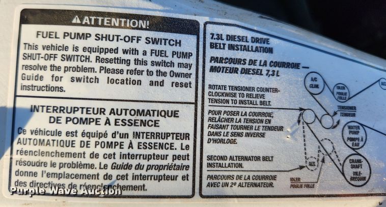 image for item JB9707 2002 Ford F350 Super Duty  Crew Cab flatbed pickup truck