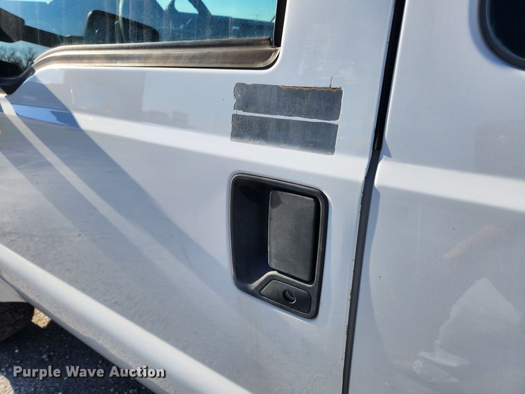 image for item JB9712 2008 Ford F350 Super Duty XLT  SuperCab utility bed pickup truck