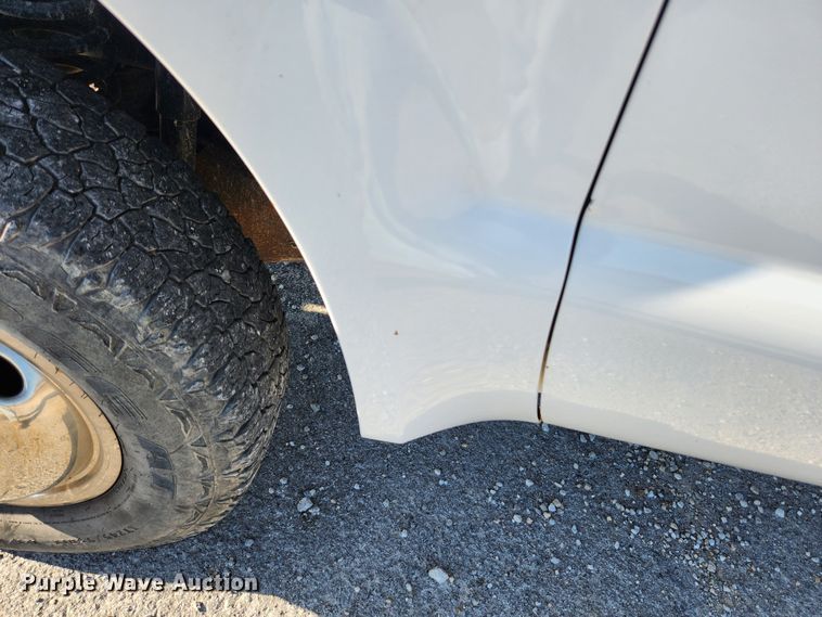 image for item JB9712 2008 Ford F350 Super Duty XLT  SuperCab utility bed pickup truck