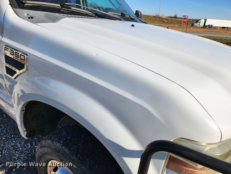 image for item JB9712 2008 Ford F350 Super Duty XLT  SuperCab utility bed pickup truck