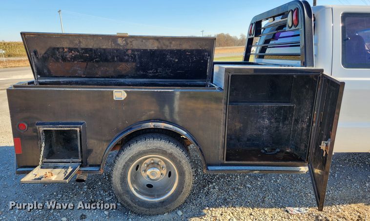 image for item JB9712 2008 Ford F350 Super Duty XLT  SuperCab utility bed pickup truck