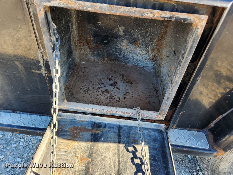 image for item JB9712 2008 Ford F350 Super Duty XLT  SuperCab utility bed pickup truck