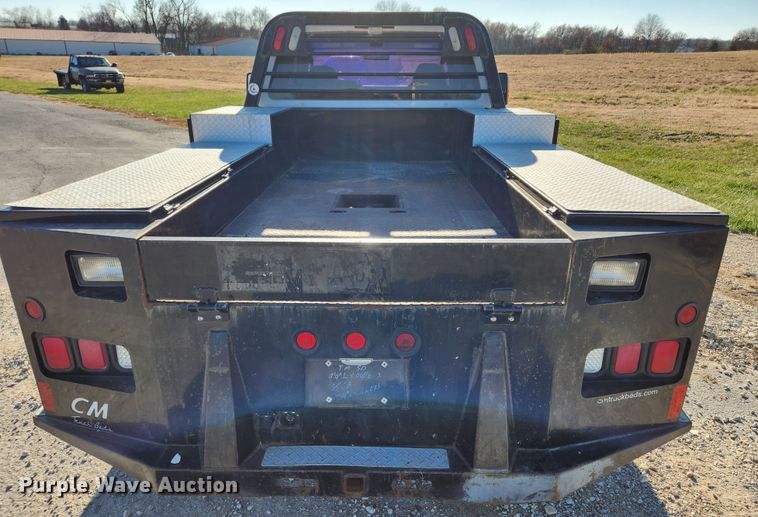 image for item JB9712 2008 Ford F350 Super Duty XLT  SuperCab utility bed pickup truck