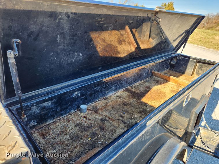 image for item JB9712 2008 Ford F350 Super Duty XLT  SuperCab utility bed pickup truck