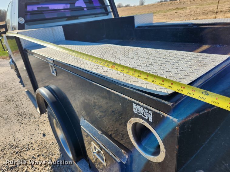 image for item JB9712 2008 Ford F350 Super Duty XLT  SuperCab utility bed pickup truck