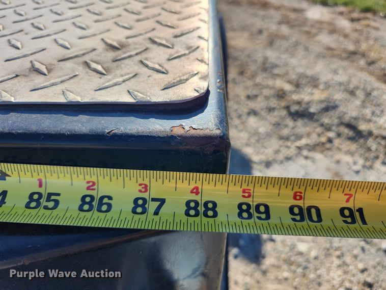 image for item JB9712 2008 Ford F350 Super Duty XLT  SuperCab utility bed pickup truck