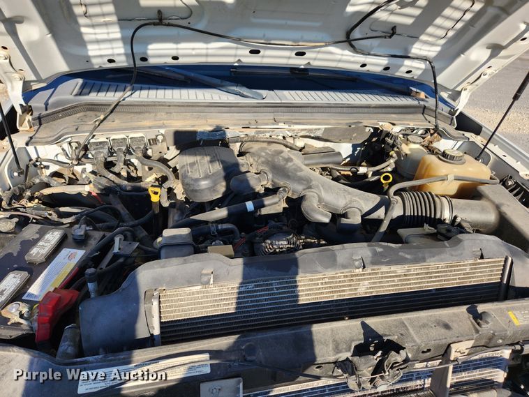 image for item JB9712 2008 Ford F350 Super Duty XLT  SuperCab utility bed pickup truck