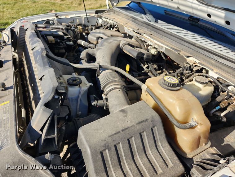 image for item JB9712 2008 Ford F350 Super Duty XLT  SuperCab utility bed pickup truck