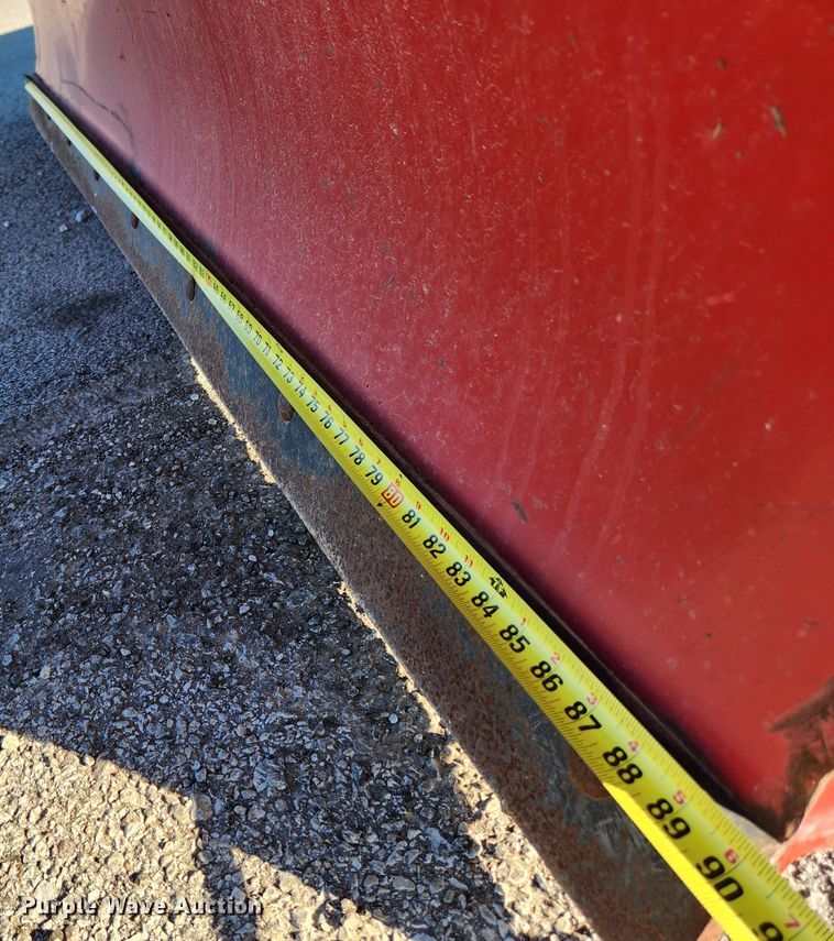 image for item JB9713 2005 Ford F350 Super Duty XL  flatbed pickup truck