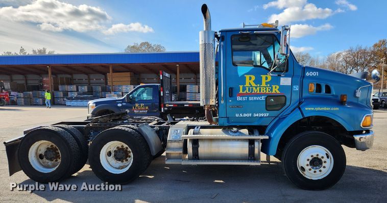 image for item JB9724 2005 Sterling LT9500  semi truck