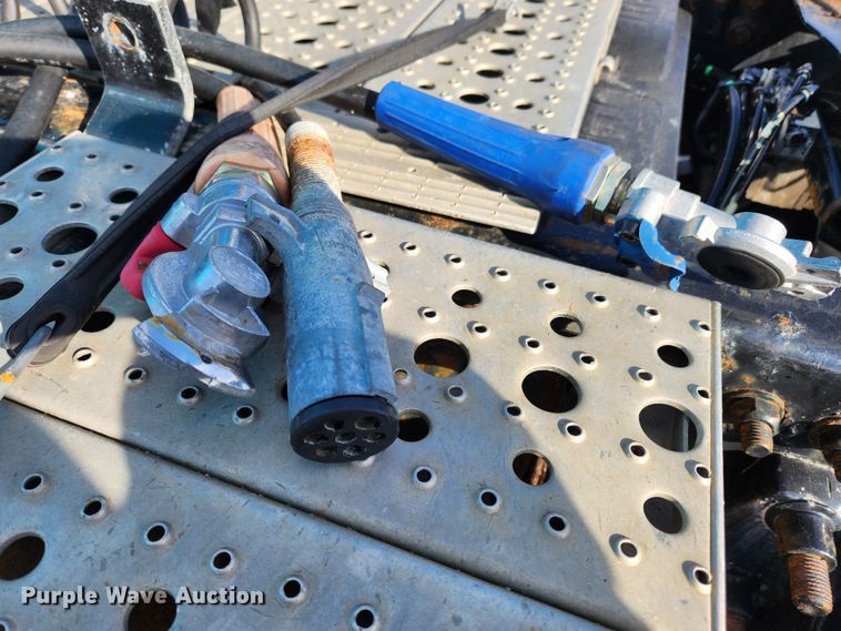 image for item JB9724 2005 Sterling LT9500  semi truck