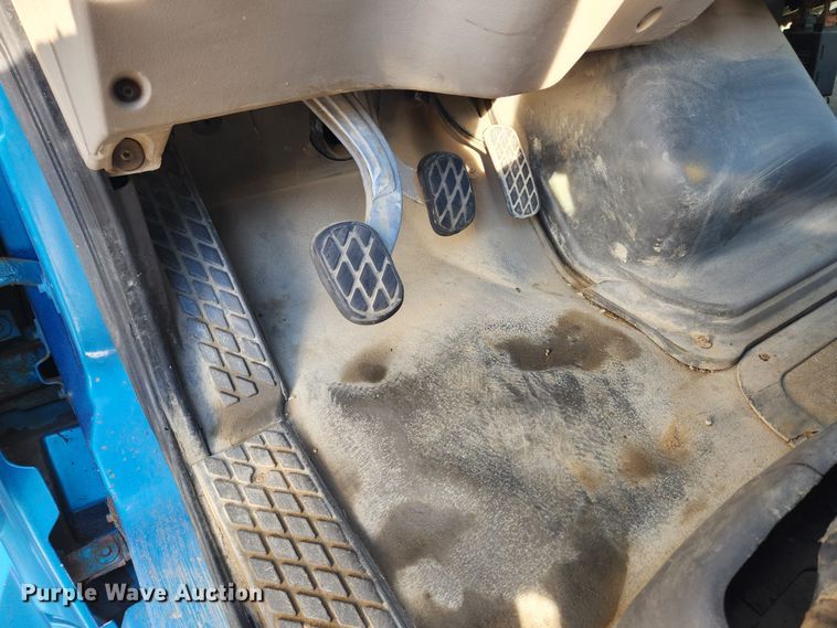 image for item JB9724 2005 Sterling LT9500  semi truck