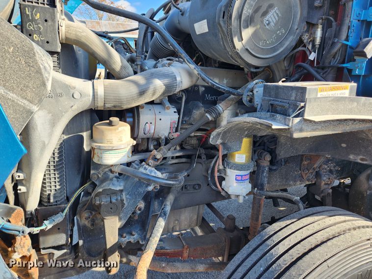 image for item JB9724 2005 Sterling LT9500  semi truck