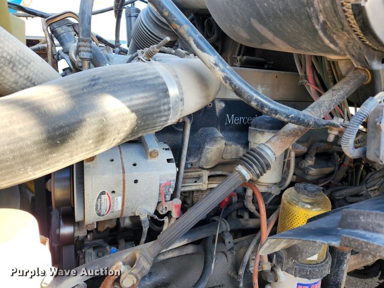 image for item JB9724 2005 Sterling LT9500  semi truck