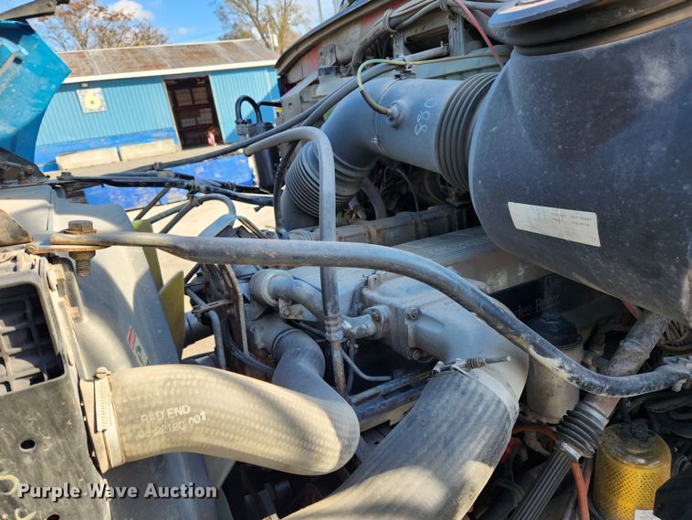 image for item JB9724 2005 Sterling LT9500  semi truck