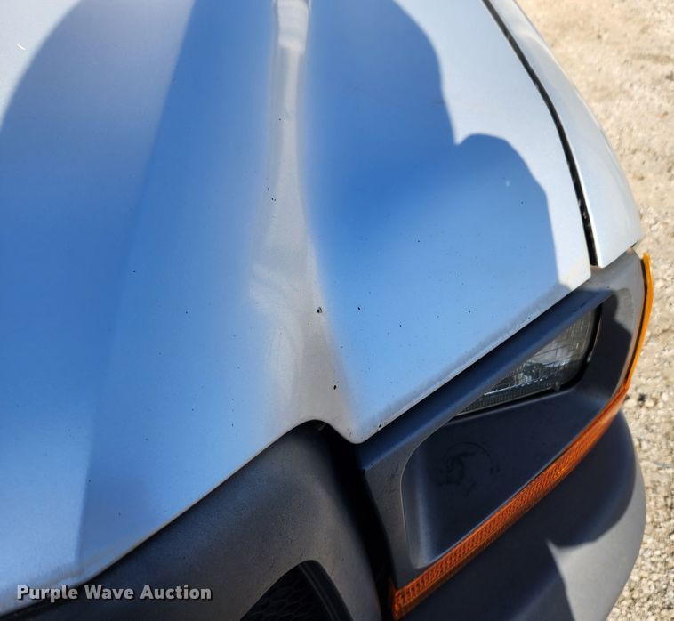 image for item JB9725 1999 Ford F550 Super Duty  box truck