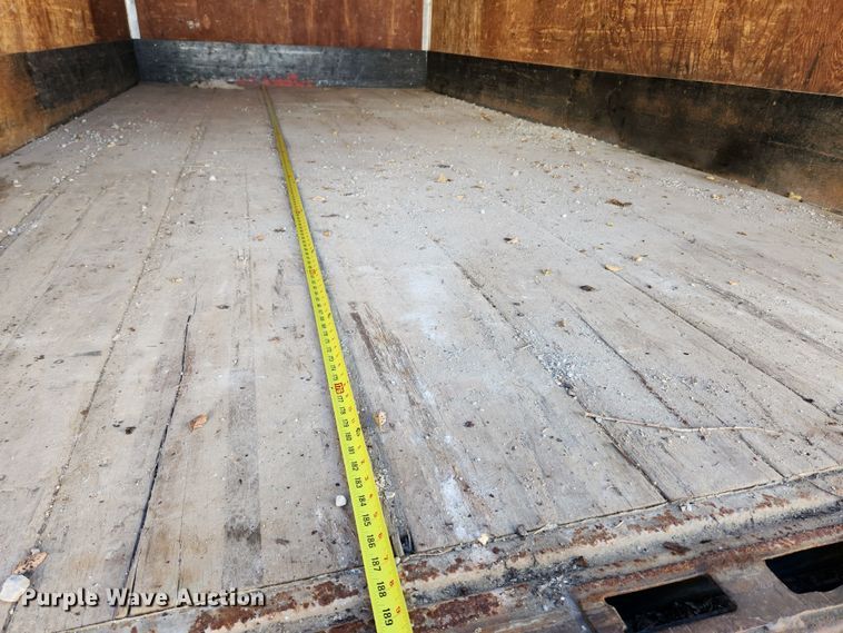 image for item JB9725 1999 Ford F550 Super Duty  box truck