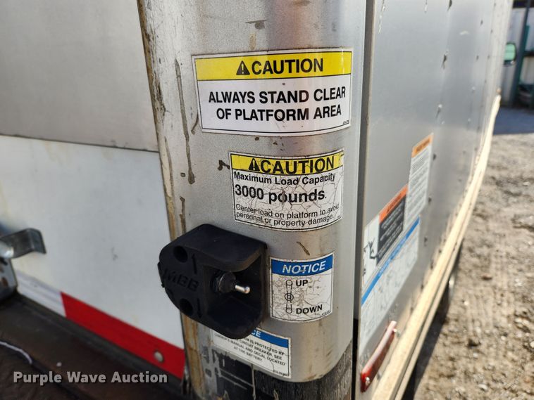 image for item JB9725 1999 Ford F550 Super Duty  box truck