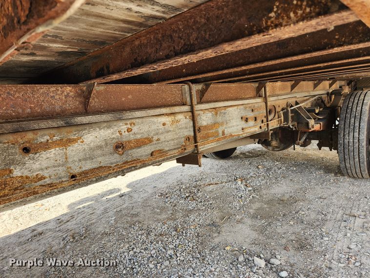 image for item JB9725 1999 Ford F550 Super Duty  box truck