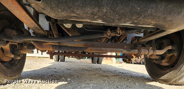 image for item JB9725 1999 Ford F550 Super Duty  box truck