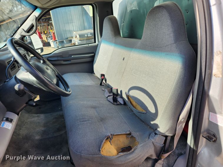 image for item JB9725 1999 Ford F550 Super Duty  box truck