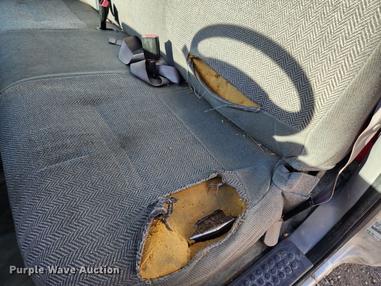 image for item JB9725 1999 Ford F550 Super Duty  box truck