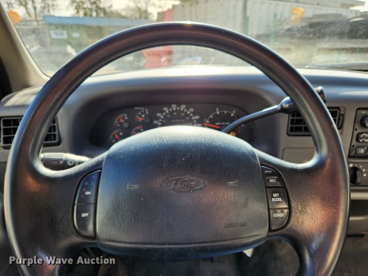 image for item JB9725 1999 Ford F550 Super Duty  box truck