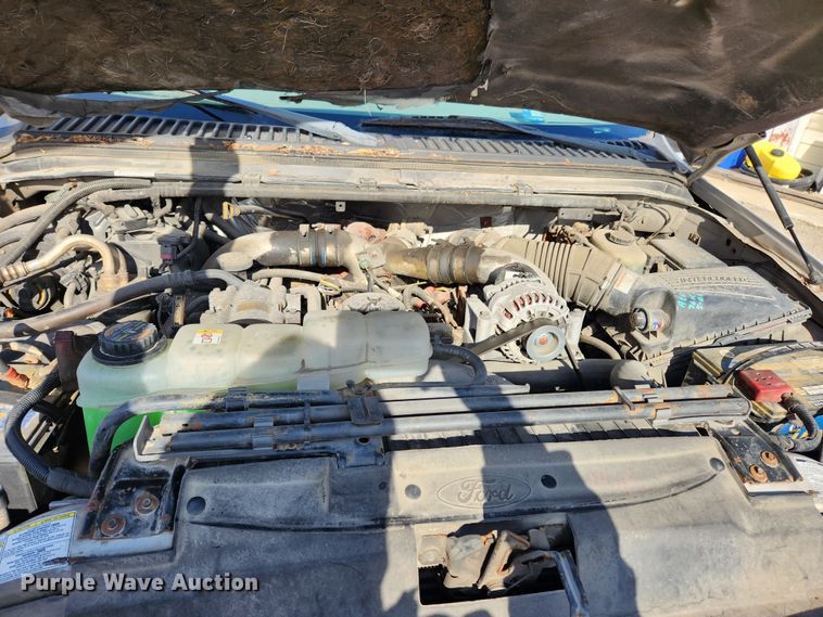 image for item JB9725 1999 Ford F550 Super Duty  box truck