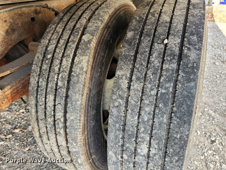 image for item JB9725 1999 Ford F550 Super Duty  box truck